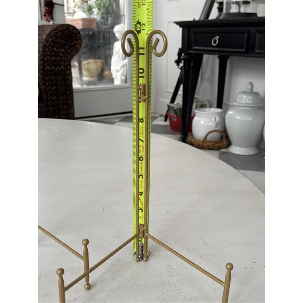 Gold Plate Stands, 12
